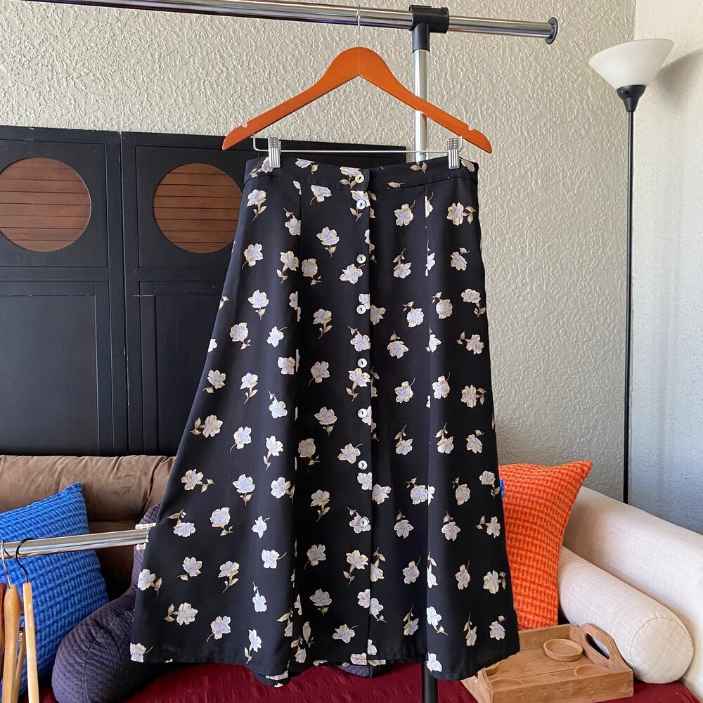 VTG Casual Corner Midi Skirt Floral Button Front Sz 12 Black Beige Cottage